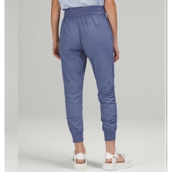 Lululemon Beyond the Studio 7/8 Jogger Size 12 Water Stop Blue - Picture 5 of 13